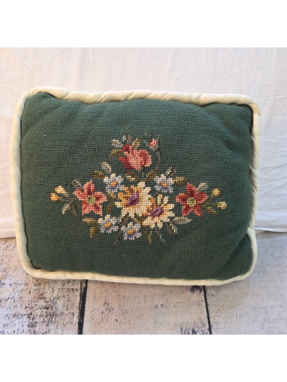 Vintage Needlepoint Floral Pillow Green  14x10